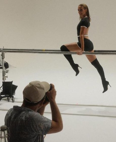 Gabby Logan kostenlose pornografische fotos