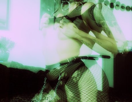 xxjustaglitchxx schöne exklusive bilder