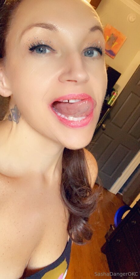Sasha Danger OKC model heiße archiv