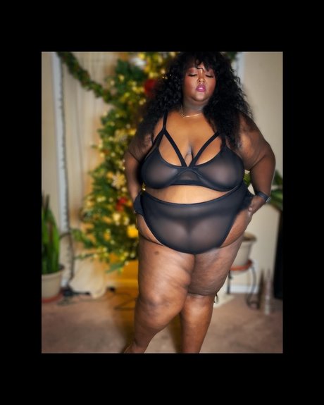 Saucye West porno erotische archiv