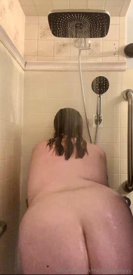 Thick and Curvy erotische pornographische galerie