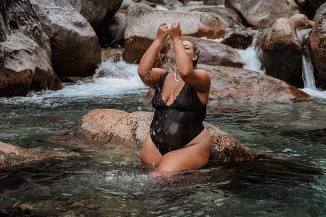 Megan Lauranne nackt akt galerie