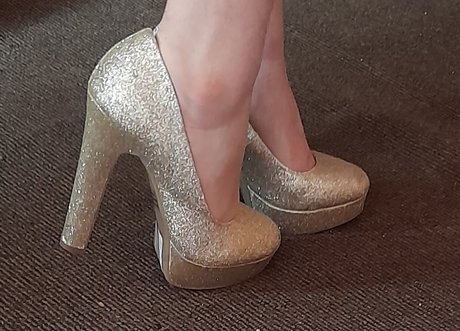 Goddess Elize sexy kunst galerien