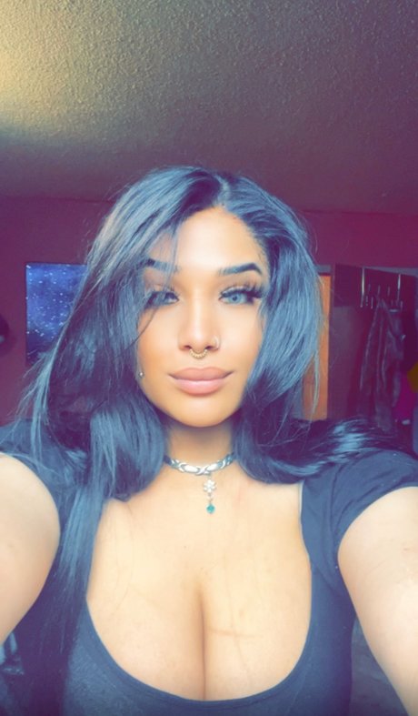 Yaya royalz_ kunst perfekte galerie