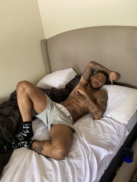 OfficialJusten akt fotos