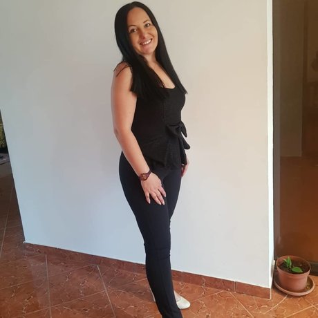 ebenholz falsche titten onlyfans perfekte kunst galerien