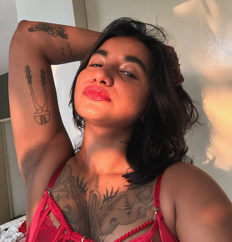 Mistress Yuki your Indian Mommy schöne archiv