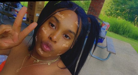 M I S S M E S S Y_ nacktheit nette bilder