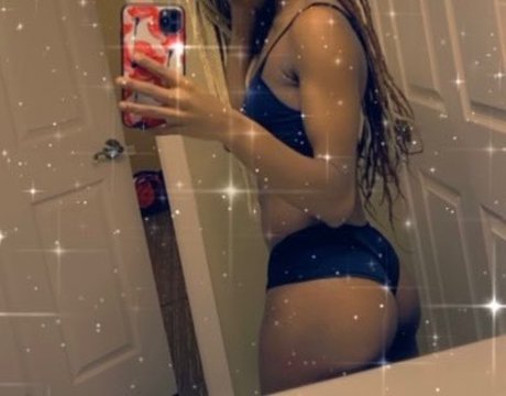 Shy Bunny nacktheit xxx foto