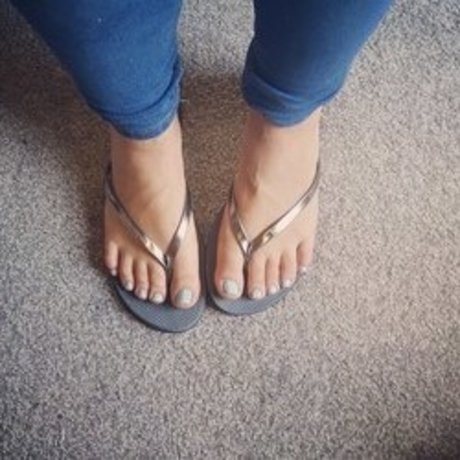 Finebritishfeet_ nacktheit hübsche bilder