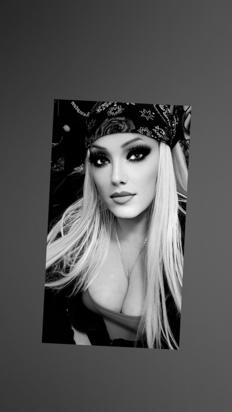 mea erwachsene nackte bild