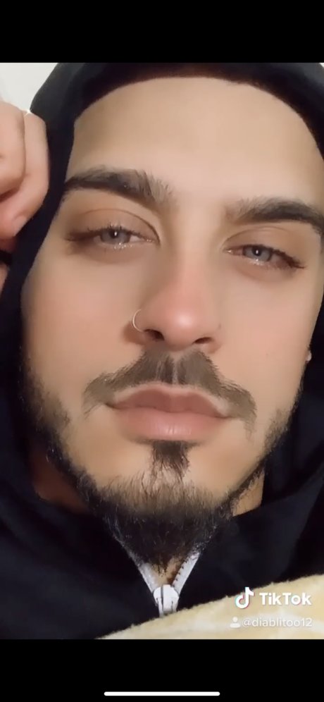 PAPID model nette foto