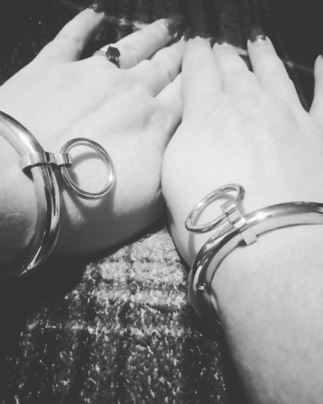 BratASaurus hd pornostar foto