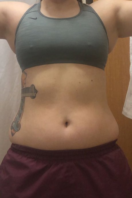 Avakian81 erwachsene pornografische bild