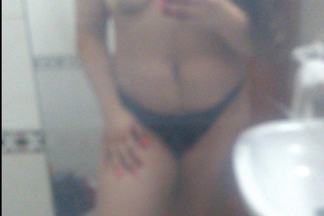 Lola Kor exklusive freie fotos