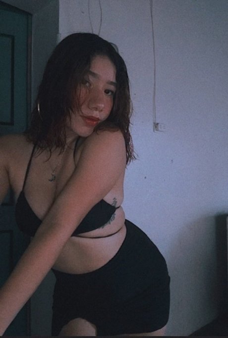 Estefany Solis sexy kunst archiv