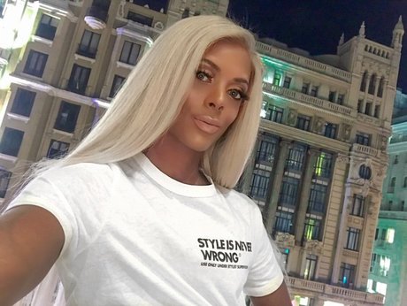 Mohini model perfekte bilder