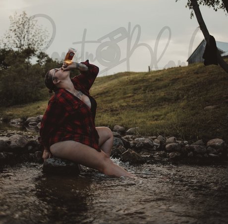 Curveygurlxx hübsche exklusive galerie