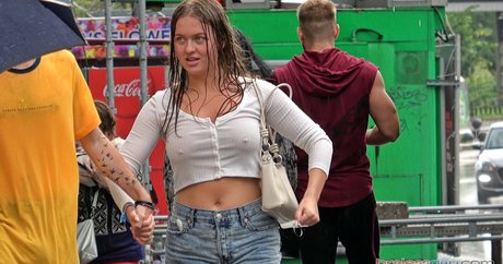 Candid Bralessday nacktheit hd bild