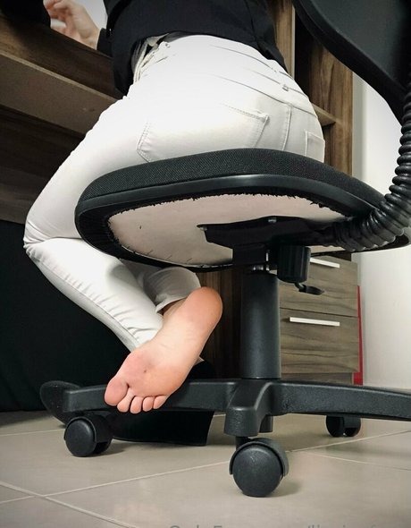 lizzie feet porno erotische fotos