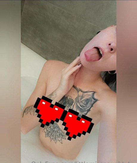 littlemissnaughtytw schöne pornostar bilder