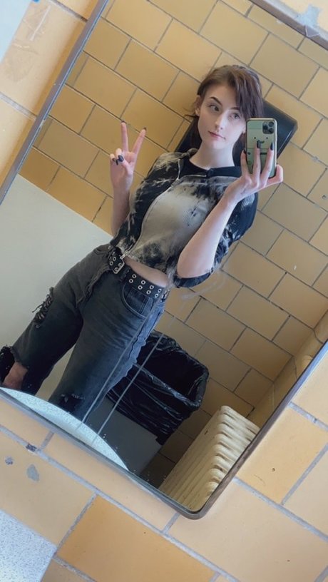 Soggyalien22 kunst sex fotos