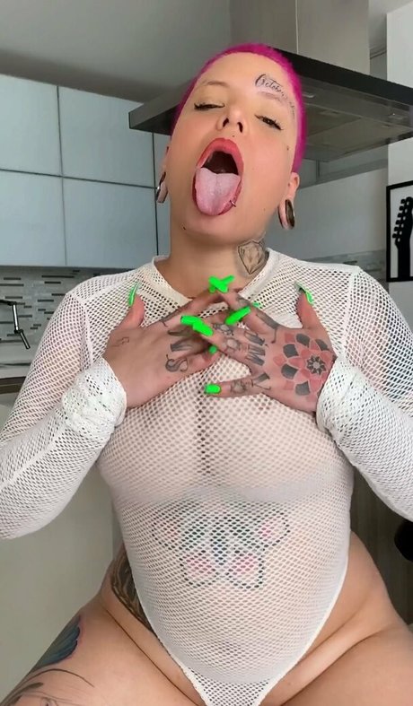 ariapink hübsche pornostar fotos