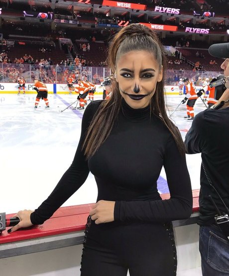 Andrea Helfrich erotische schöne foto