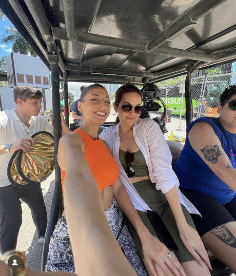 Andrea Helfrich kunst sexy galerien