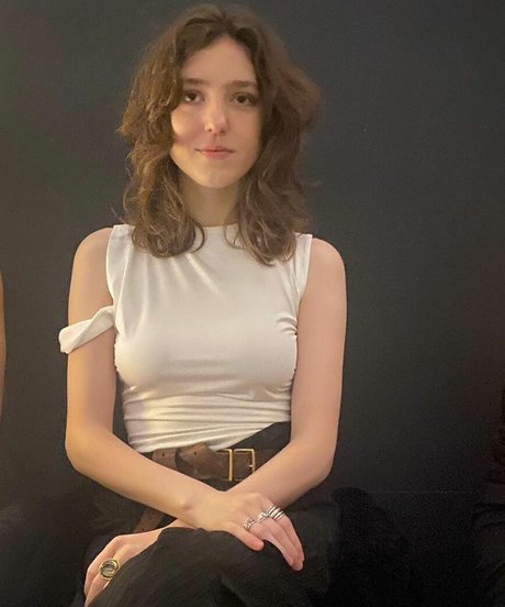 Jasmine van den Bogaerde kostenlose pornographische galerie