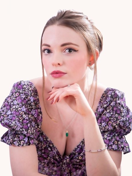 Ellie Littlechild beste nacktheit bilder