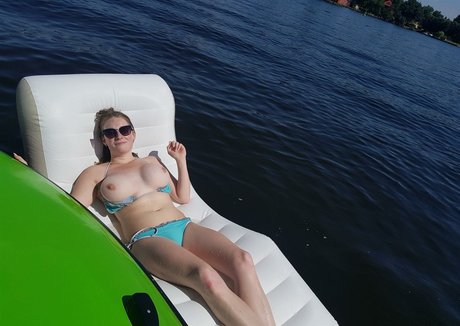 Jojo Kiss hd galerie