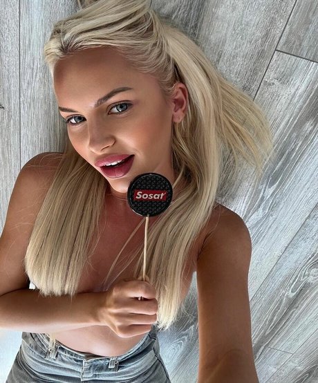 dash a nackt erwachsene bilder