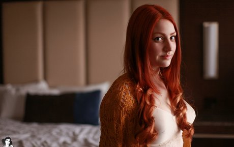 Adona_ nackt hübsche bilder