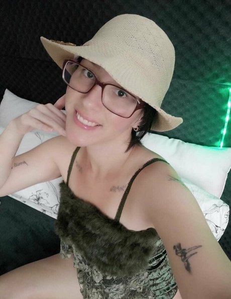 mahina84_ model akt galerien