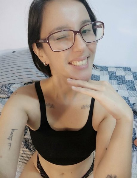 mahina84_ model erotische galerie