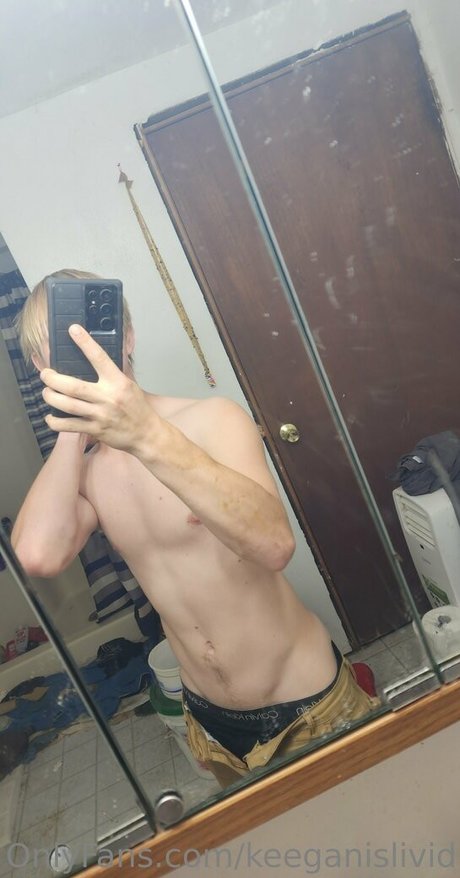 keeganislivid freie pornostar bilder