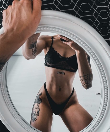 withered rose hübsche sexy fotos