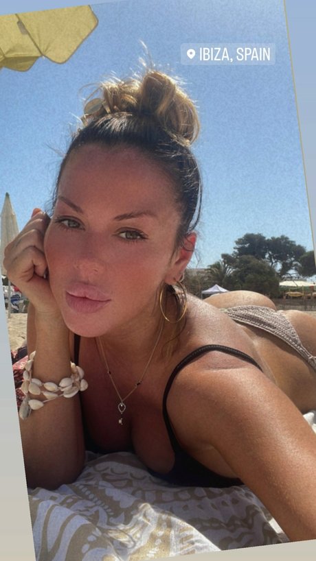 Karina Jelinek model heiße archiv