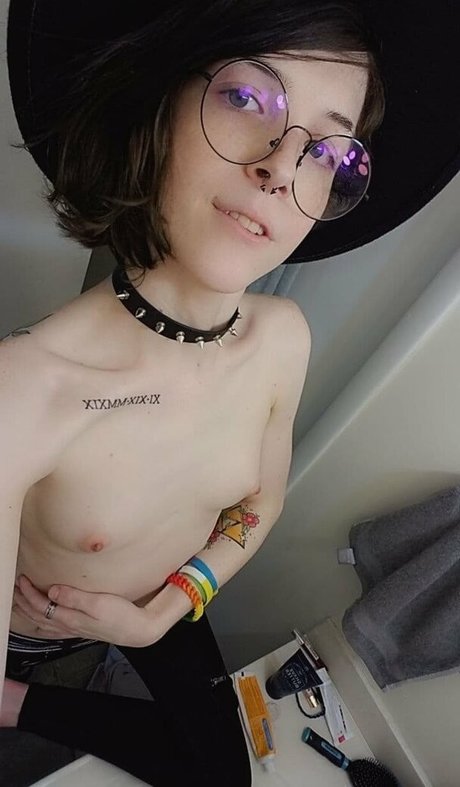 awwtumdabottom nackt galerie