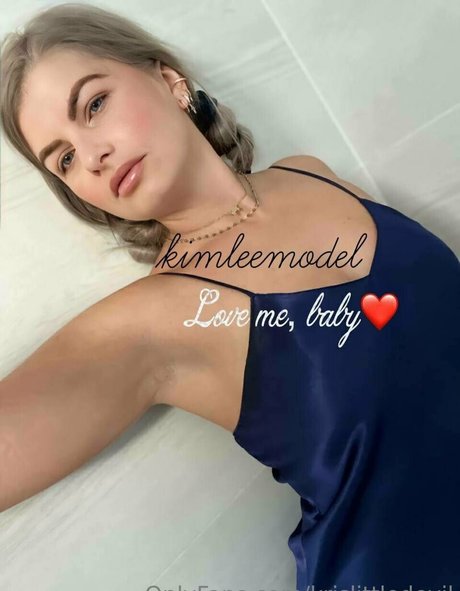 littledevil kris sexy pornostar bild