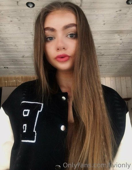 livionly hübsche sexy fotos