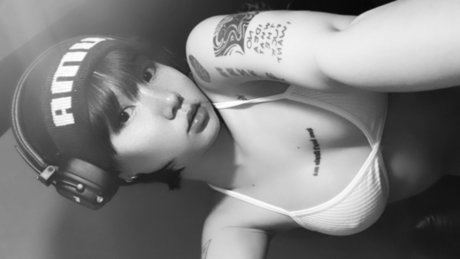 NUEATONG xxx sexy bilder