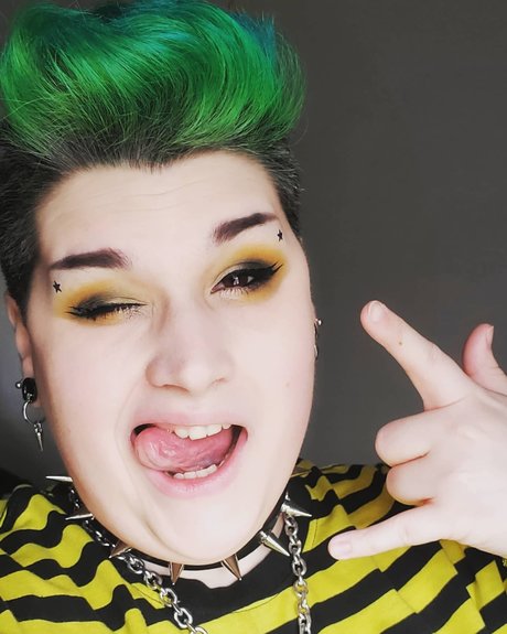 xXJavaVampXx erwachsene erotische bild