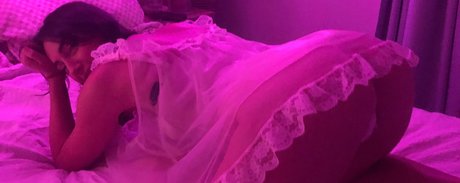 Indigo not so incognito freie nackten bild