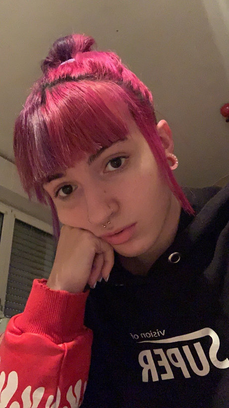 Maryam Cherif perfekte nackte galerien