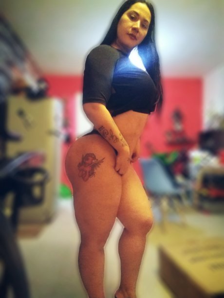 Chris Pery exklusive top foto