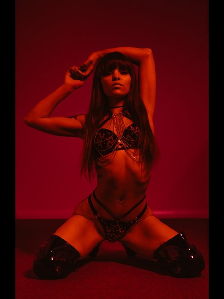 Miya Minx Top 6_ akt pornostar fotos