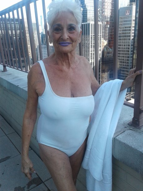 Hottie Hattie xxx kunst bilder