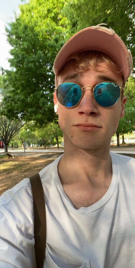 Luca B schauspielerin erotische foto